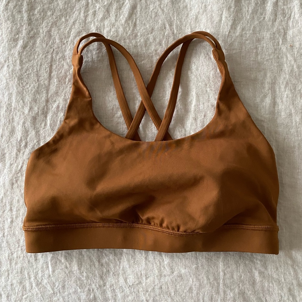 NWOT Lululemon Energy Bra Size 6